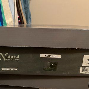 Natural Reflections "Sarah II" Boots, 7M